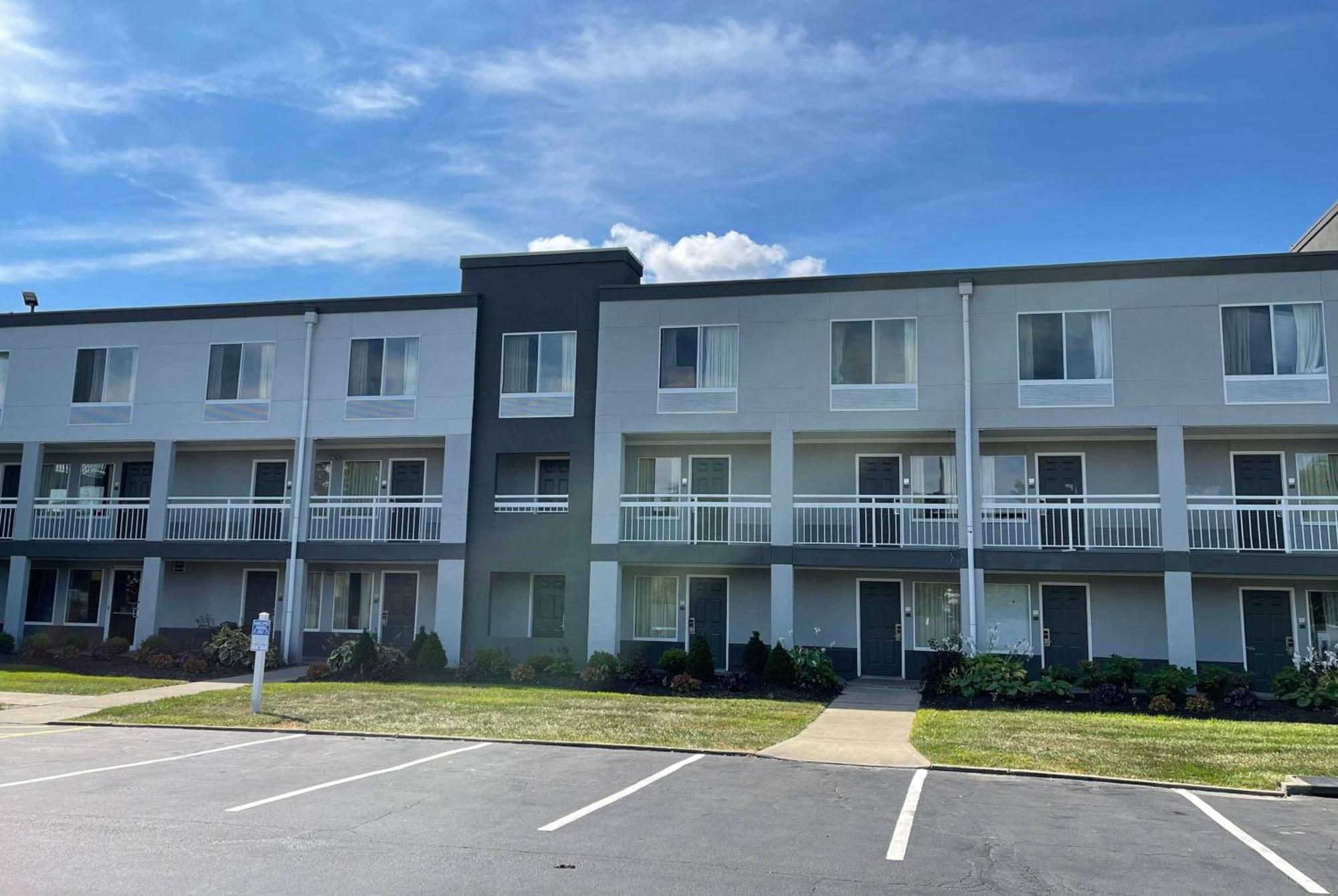 Hotel Wingate By Wyndham Dayton North Exterior foto